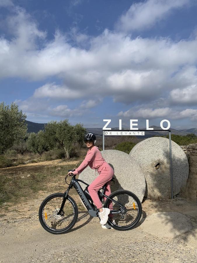 Zielo De Levante Tirig Exterior foto